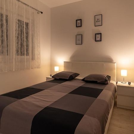 Apartman Spiro Trogir Extérieur photo