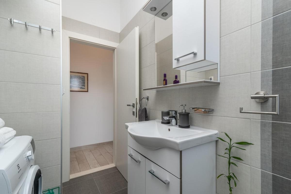 Apartman Spiro Trogir Extérieur photo